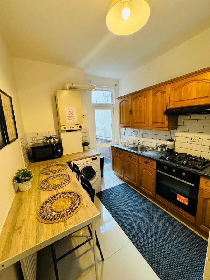 2 Bedrooms House Near Central ロンドン エクステリア 写真