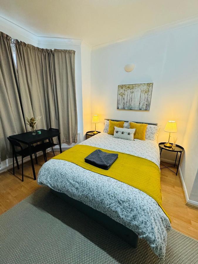2 Bedrooms House Near Central ロンドン エクステリア 写真
