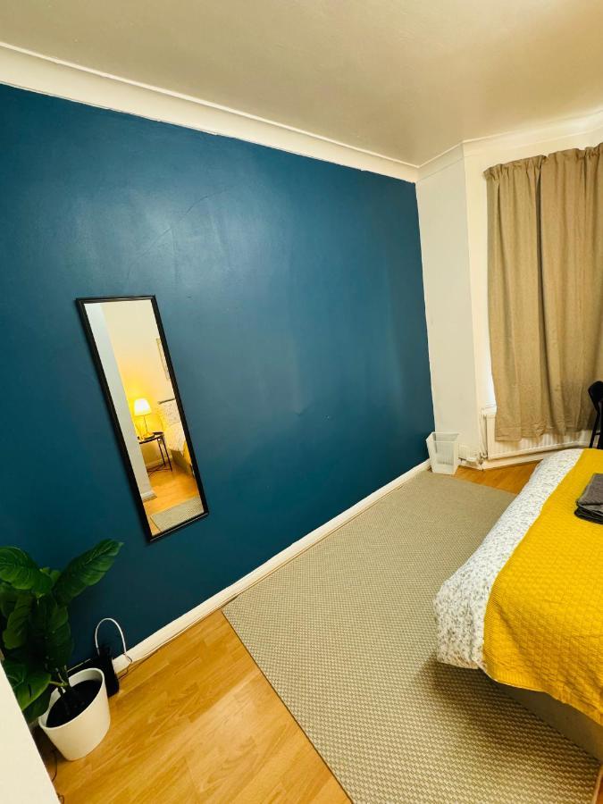2 Bedrooms House Near Central ロンドン エクステリア 写真